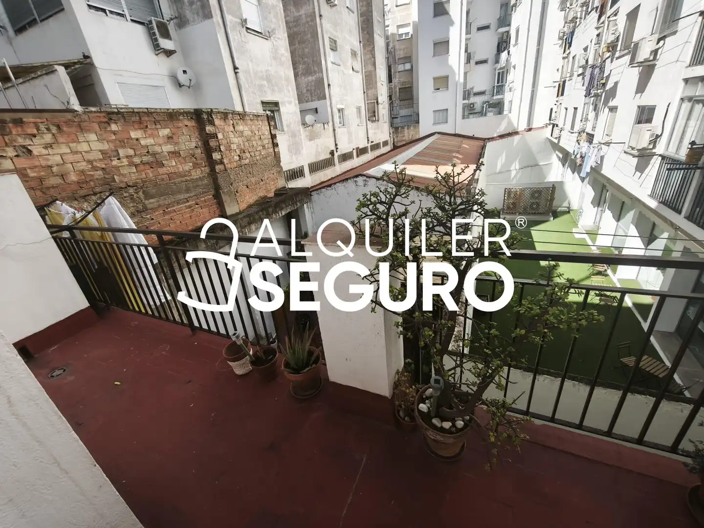 Piso de alquiler en del Sepulcro , La Magdalena