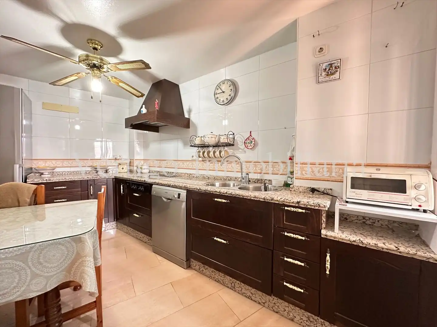 Kitchen of Flat for sale in Dos Hermanas  with Air Conditioner, Heating and Private garden