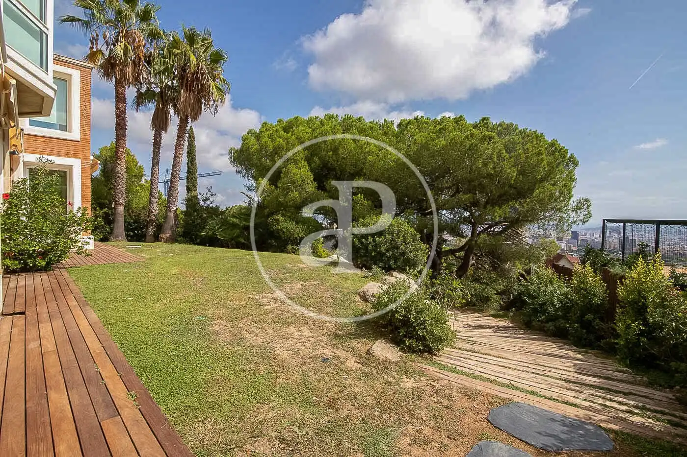 Garden of Houses for rent in Barcelona  with Air Conditioner, Heating and Private garden