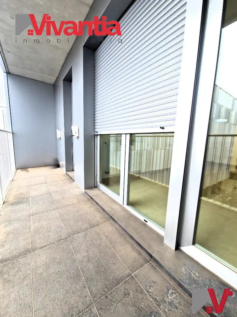 Piso con ascensor en venta en Avenida Juan Carlos I, imagen 7