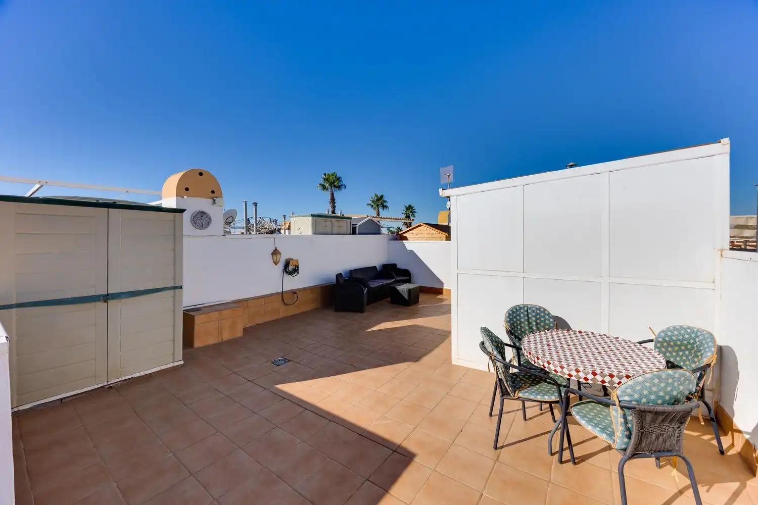Terrassa de Casa o xalet en venda en Zona Carrefour - Urbanizaciones