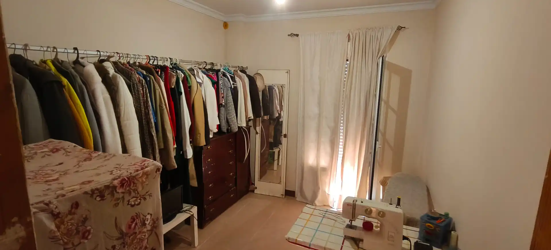 Schlafzimmer von Haus zum Verkauf in Bollullos Par del Condado mit Abstellraum und Balkon