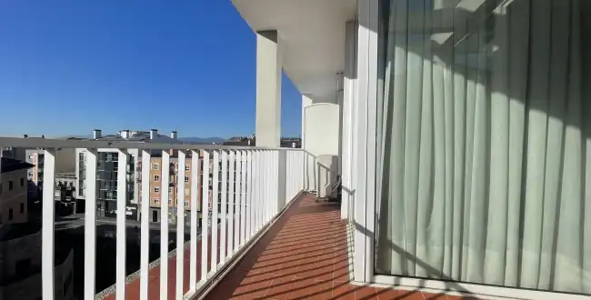 Piso con terraza en venta en Eixample Nord, imagen 3