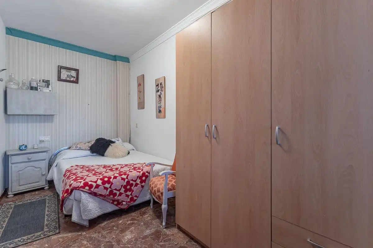 Dormitori de Casa o xalet en venda en Granada amb Terrassa i Balcó