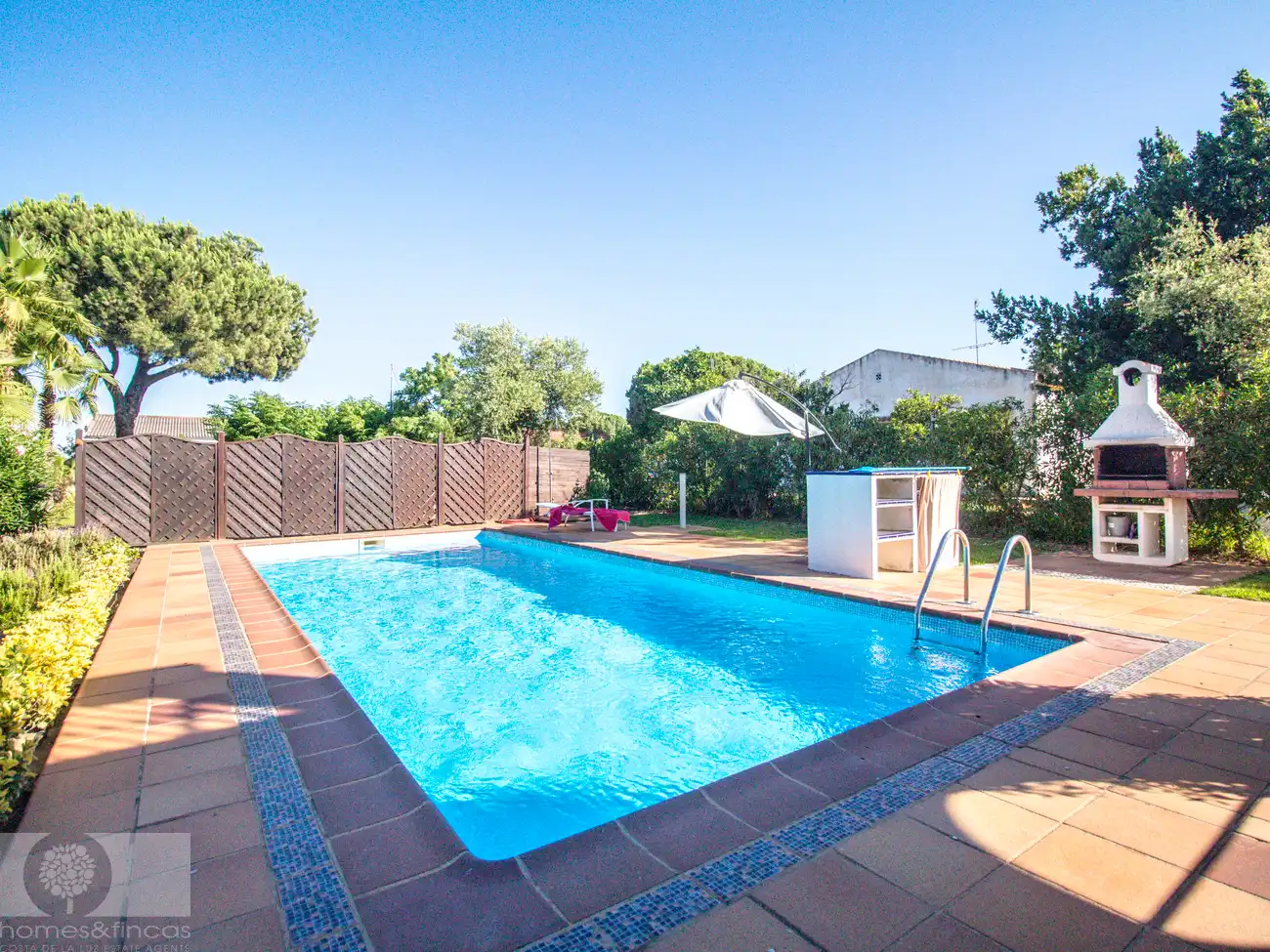 Piscina de Finca rústica en venta en Cartaya con Jardín privado, Piscina y Amueblado