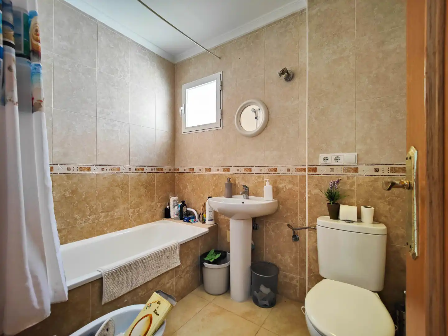 Badezimmer von Dachboden zur Miete in Torrevieja mit Terrasse, Möbliert und Ofen