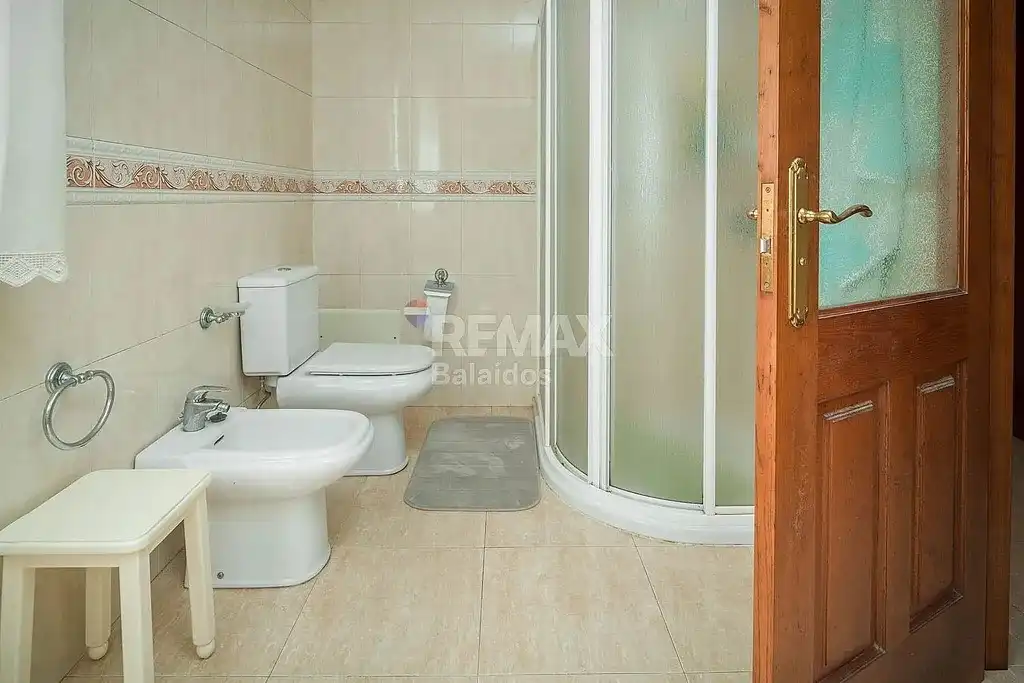 Baño de Casa o chalet en venta en A Pobra do Caramiñal con Calefacción, Jardín privado y Parquet