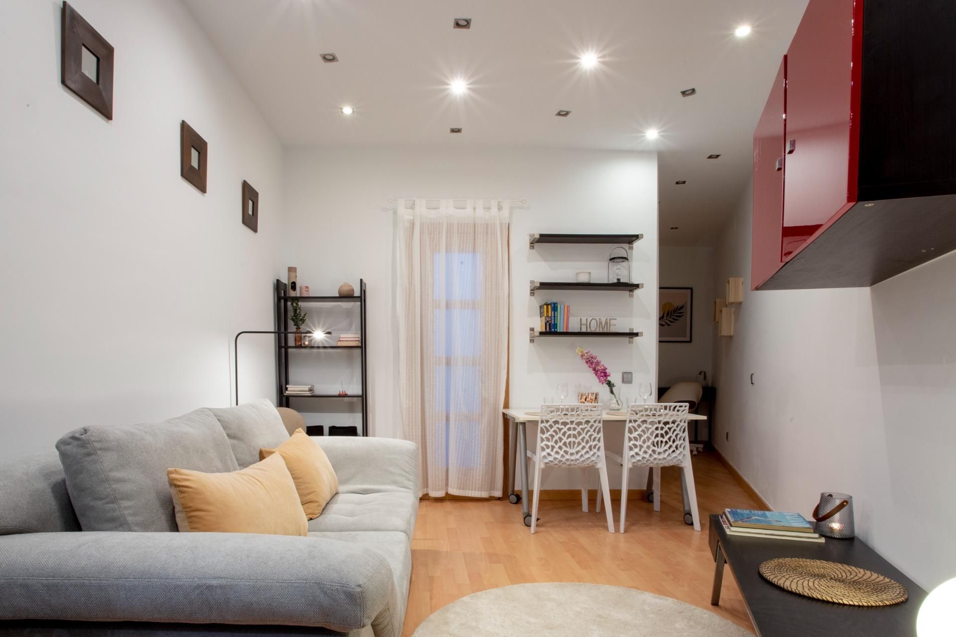 Flat for sale in Calle GENERAL LACY, Palos de Moguer