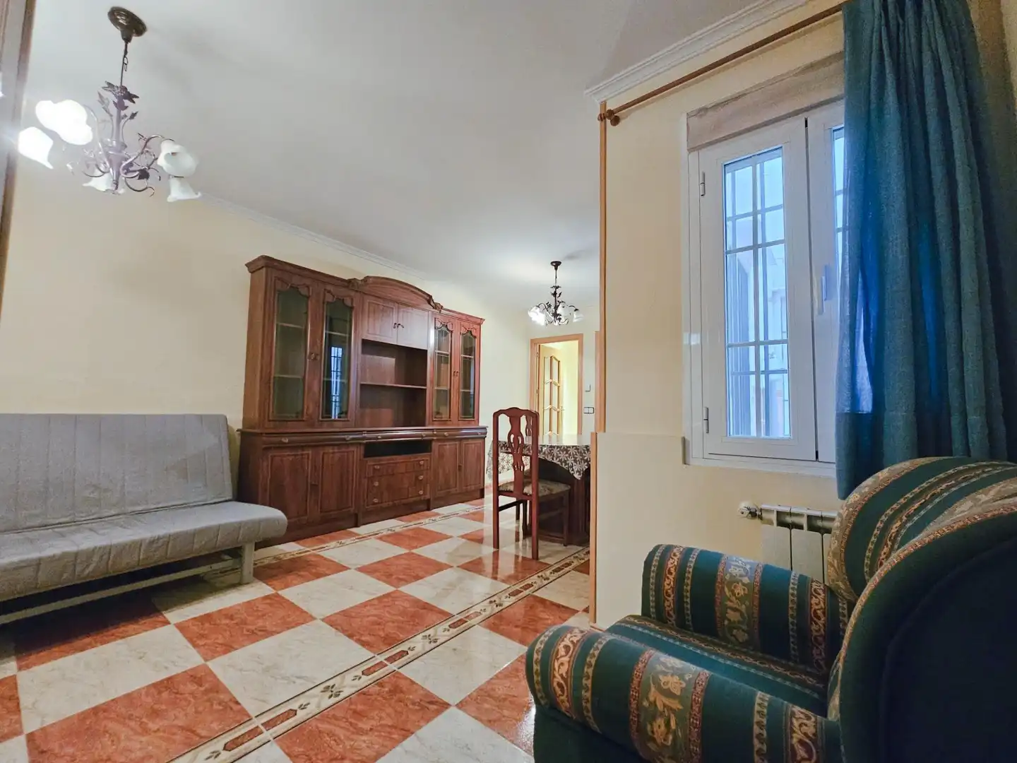 Ground floor for sale in Madrid