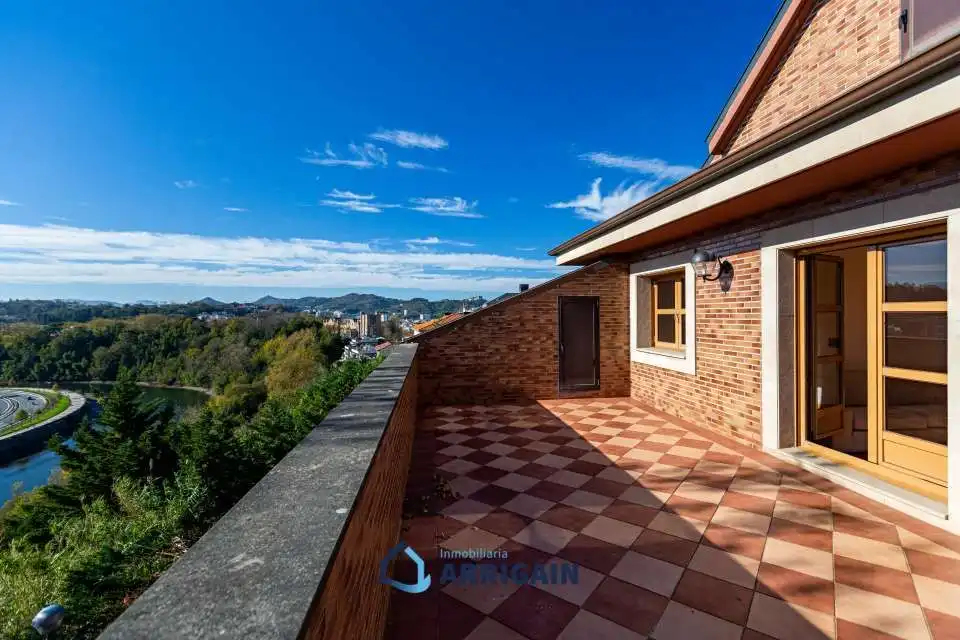 Terraza de Casa adosada en venta en Donostia - San Sebastián  con Calefacción, Jardín privado y Terraza