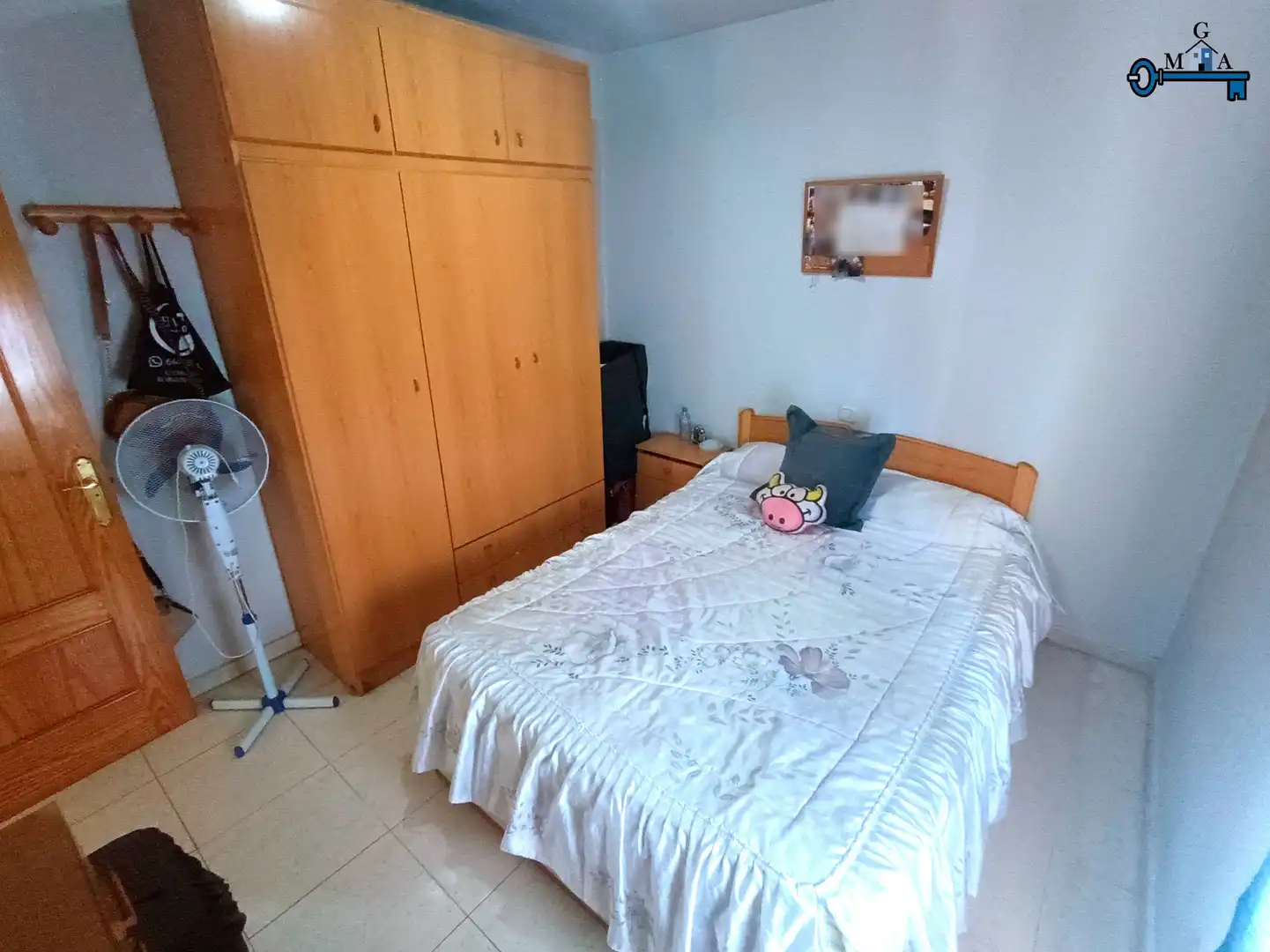 Dormitori de Casa adosada en venda en El Viso de San Juan amb Jardí privat, Terrassa i Traster