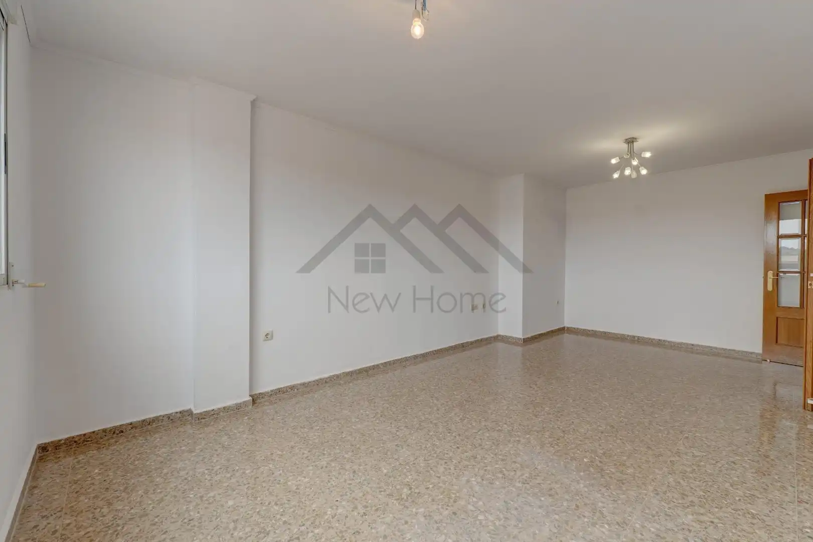 Living room of Flat for rent in La Pobla de Vallbona  with Heating, Terrace and Storage room