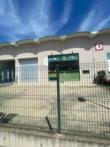 Nave industrial en Alquiler en Calle Calle Tamarisco en Las Flores