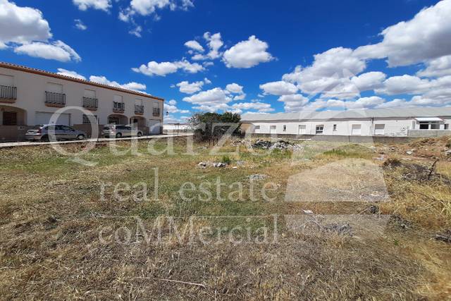Terreno residencial en Venta en Calle el Almendro en Plasenzuela