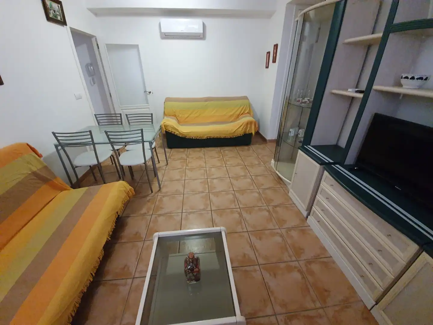 Sala d'estar de Apartament en venda en Vélez de Benaudalla amb Aire condicionat, Calefacció i Terrassa