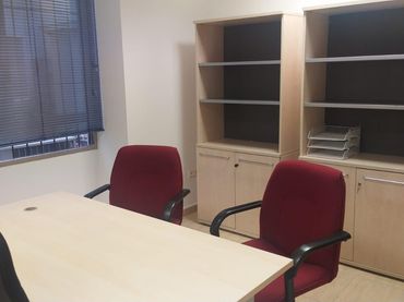 Büro mit Aufzug zur Miete in Sur