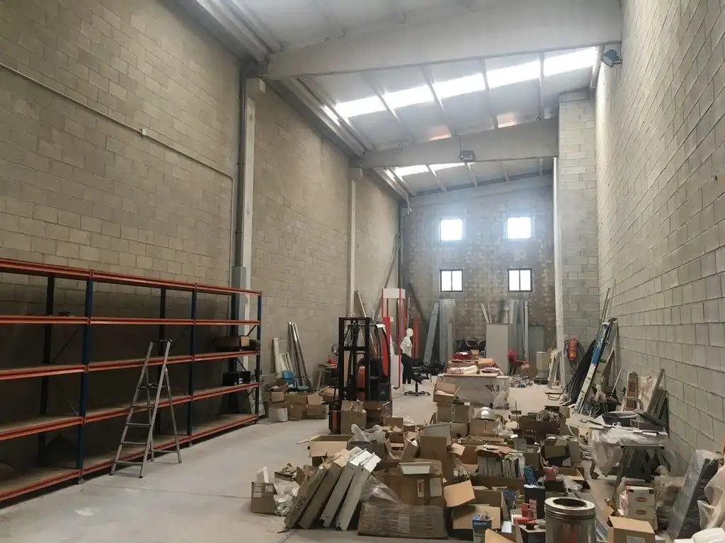 Industrial building for sale in O Milladoiro, imagen 3