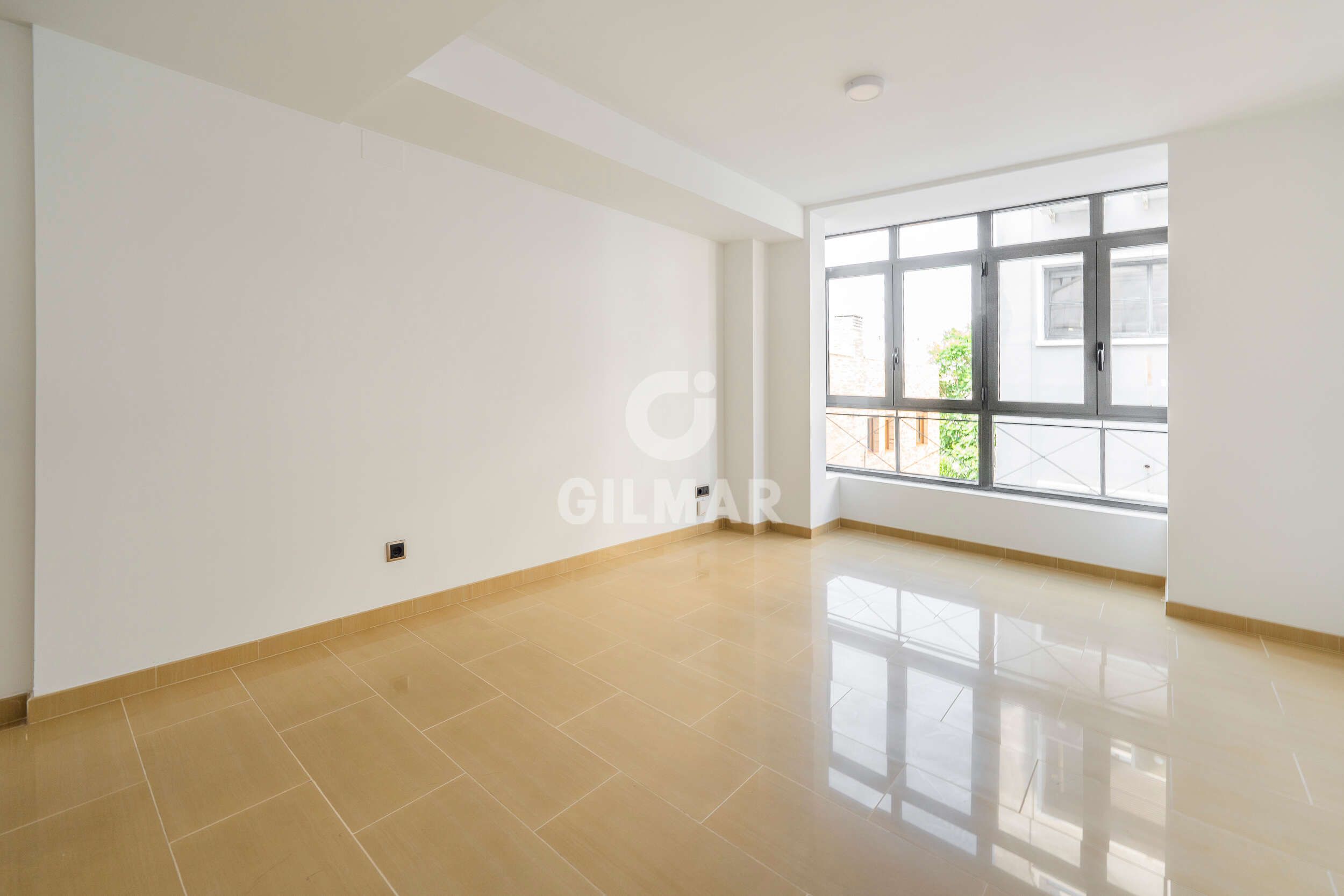 Flat for sale in  Madrid Capital  with Heating, Storage room and Balcony