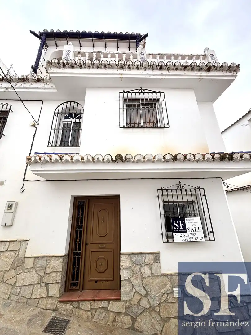 Adossat en venda a Sedella