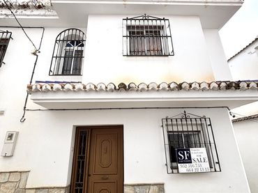 Adosado en venta en Sedella