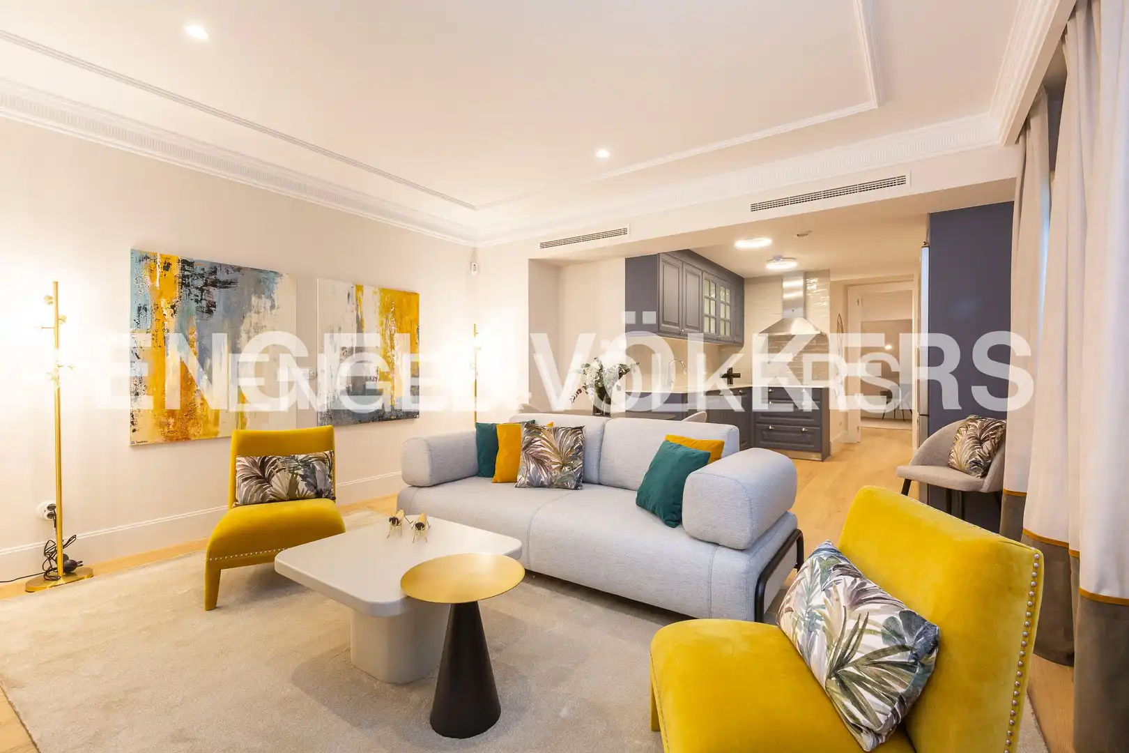 Sala d'estar de Àtic en venda en Madrid amb Aire condicionat, Calefacció i Parquet