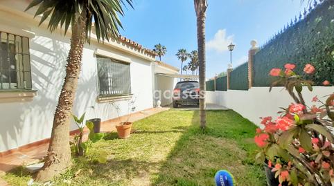 Foto 3 de Casa o chalet en venta en Avenida Marquesa Casa Loring, 29, Cortijo de Maza - Finca Monsalvez - El Olivar, Málaga