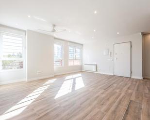 Bedroom of Flat to rent in  Madrid Capital  with Heating, Private garden and Furnished