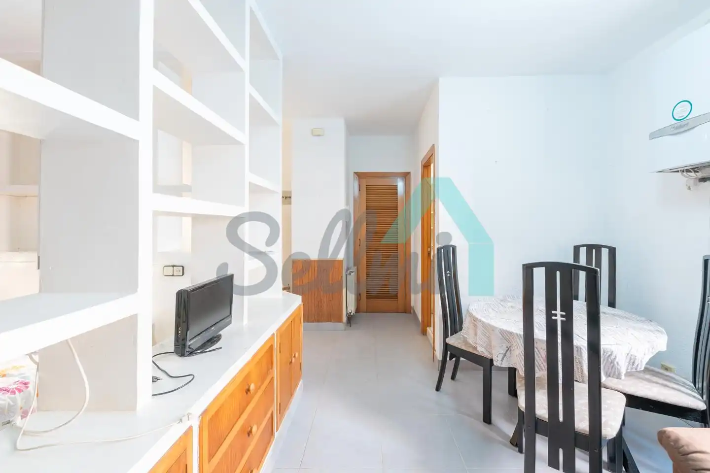 Planta baja de alquiler en Calle Arzobispo Guisasola, Santo Domingo - El Campillín