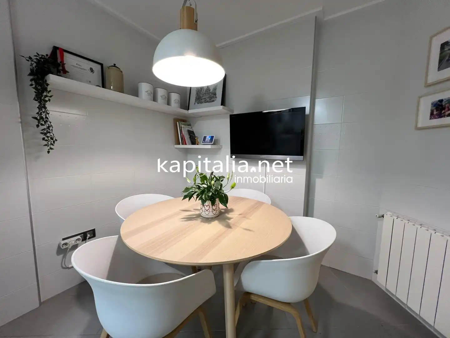 Flat for sale in Ontinyent  with Air Conditioner, Heating and Storage room