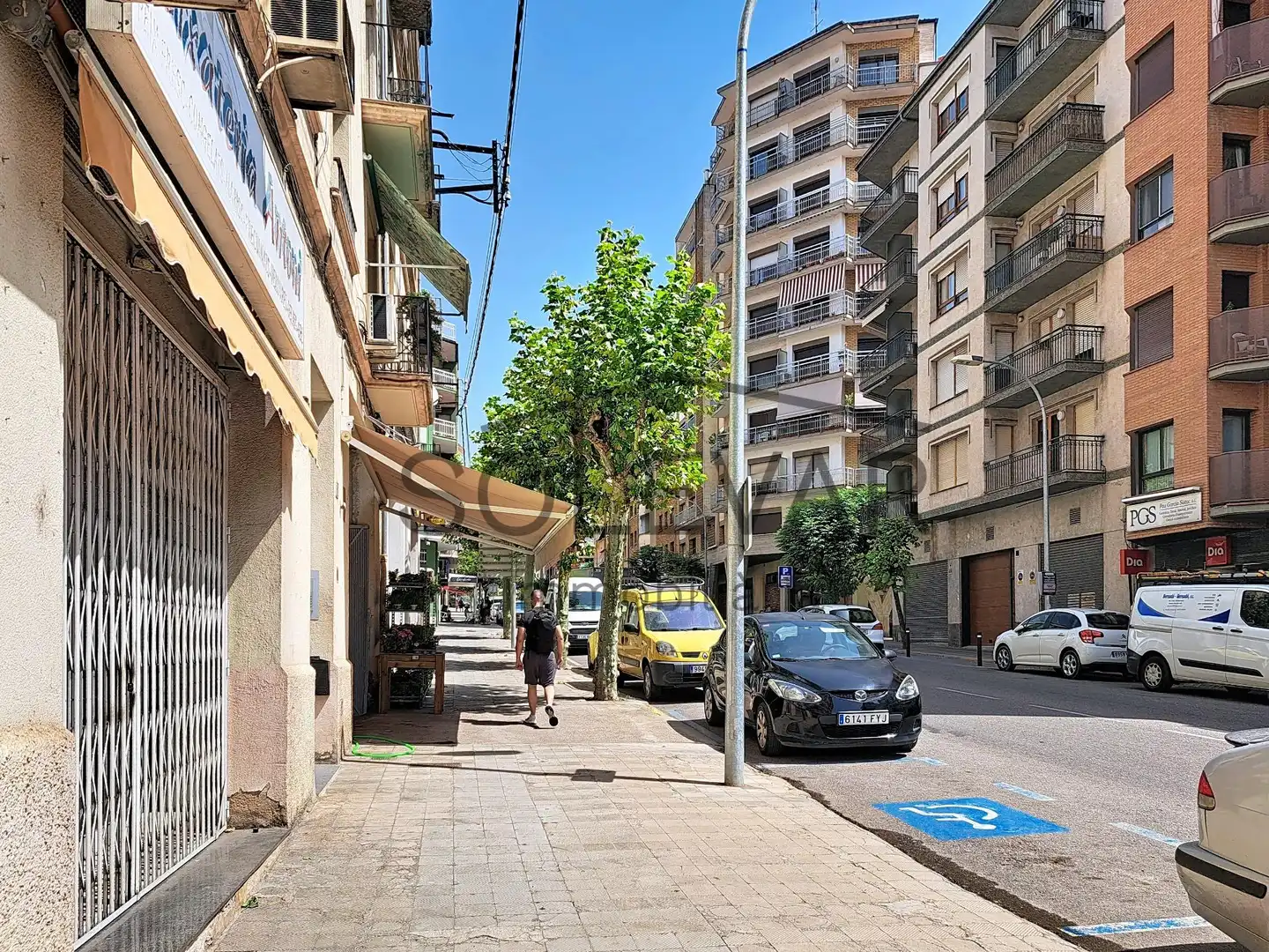 Vista exterior de Local de lloguer en Tremp
