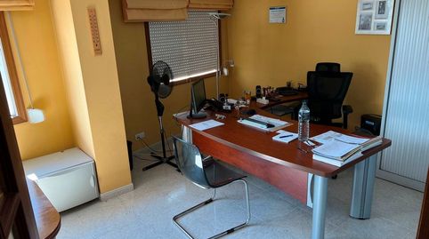 Venta o alquiler de nave con oficinas en Bergondo, imatge 5
