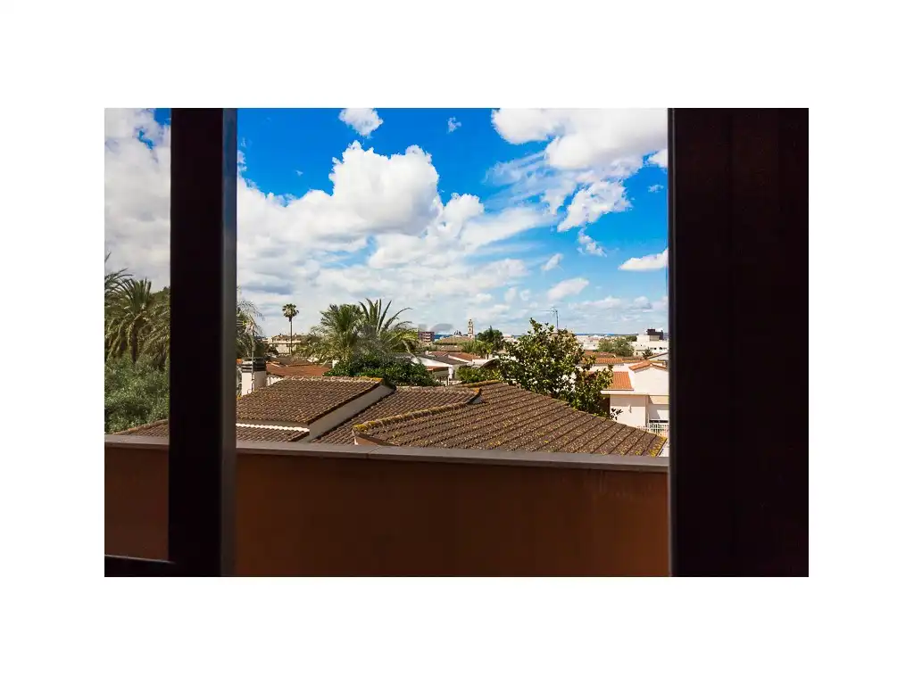 Vista exterior de Casa o chalet en venta en L'Alcúdia con Aire acondicionado, Jardín privado y Terraza