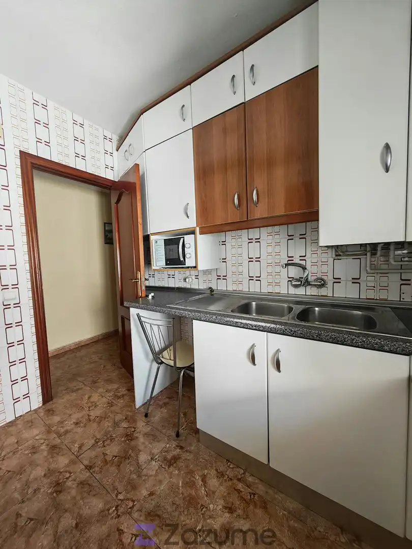 Flat with terrace to rent in C. Alba, imagen 9
