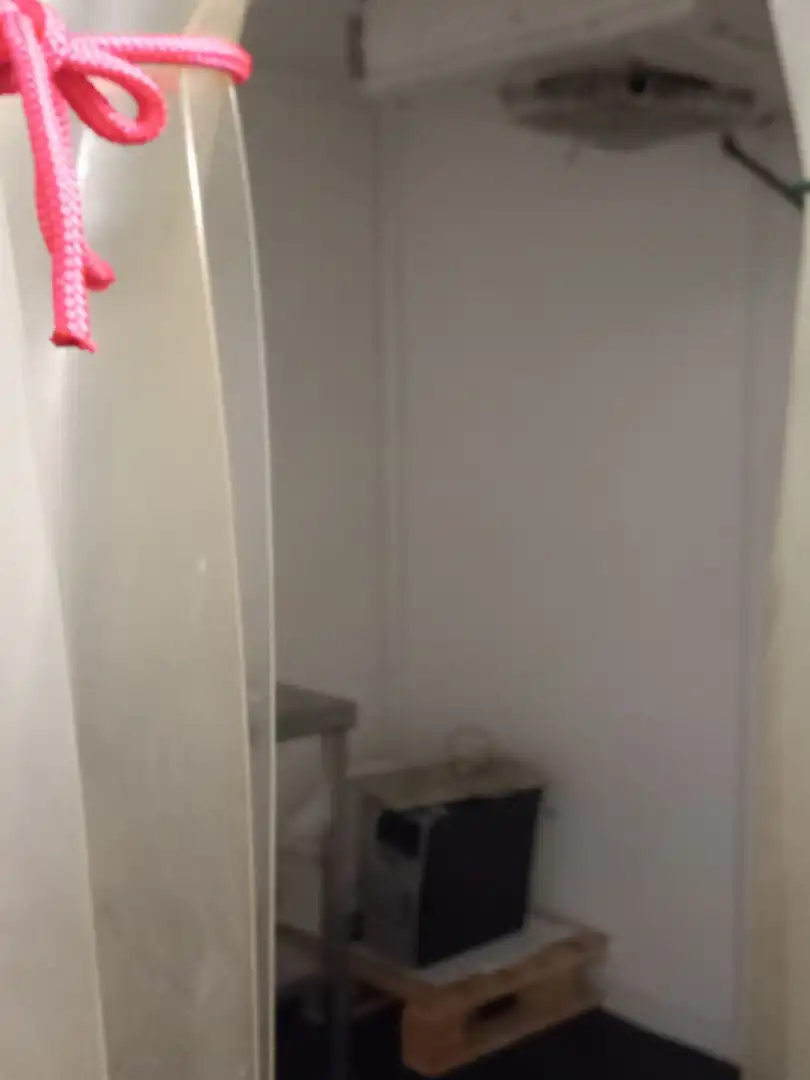 Habitación de Local en venta en Barcelona