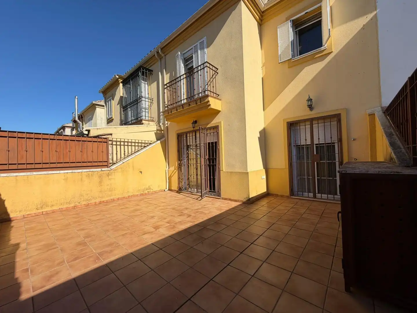 Vista exterior de Casa o chalet en venta en Córdoba con Aire acondicionado, Jardín privado y Balcón