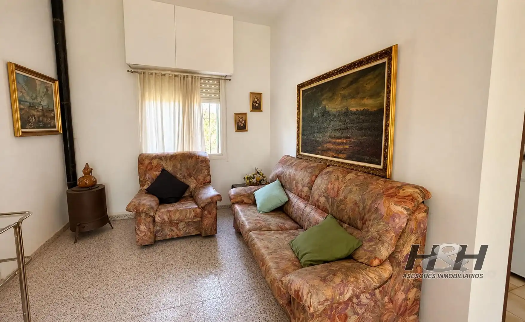 Sala d'estar de Casa o xalet en venda en Godella amb Jardí privat i Terrassa