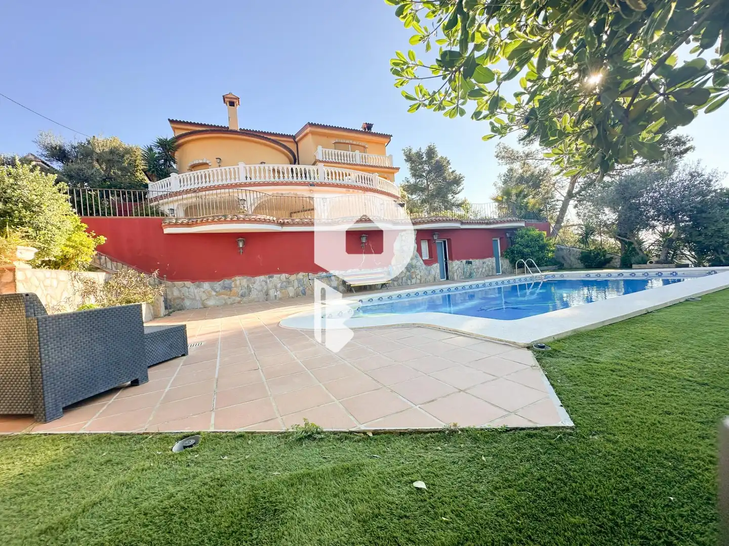 Casa con terraza en venta en Torrelles de Llobregat, imagen 2