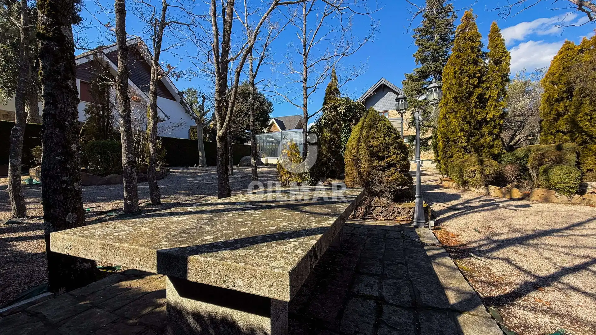 Vista exterior de Casa o xalet en venda en Navacerrada amb Calefacció, Jardí privat i Piscina