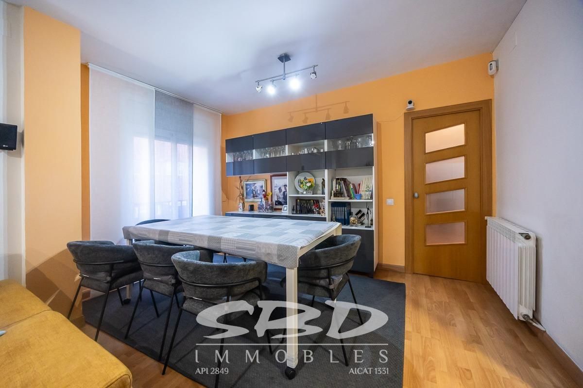 Dining room of Flat for sale in Sabadell  with Air Conditioner, Heating and Balcony