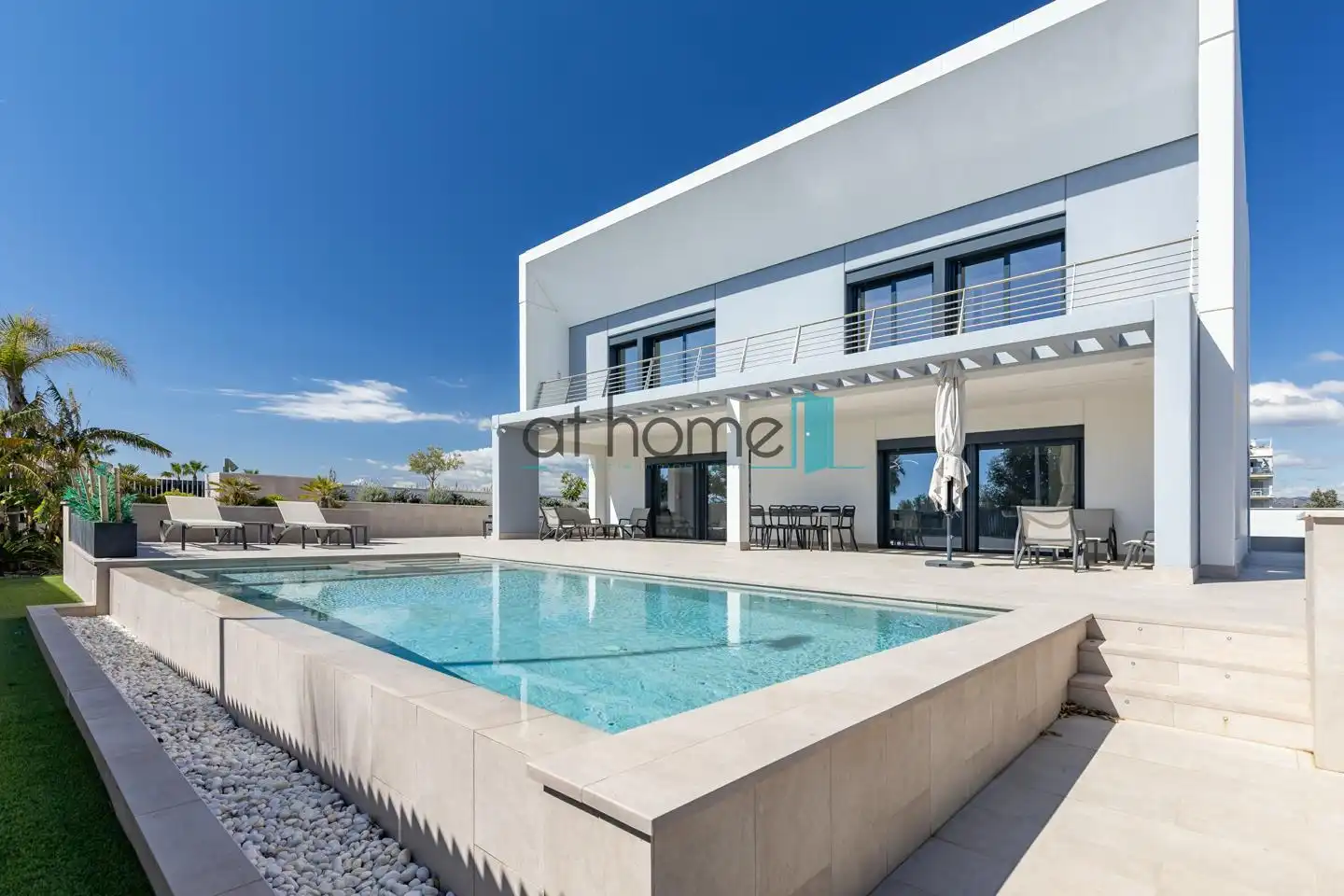 Vista exterior de Casa o xalet en venda en Almenara amb Aire condicionat, Calefacció i Jardí privat
