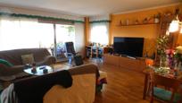 Living room of Flat for sale in Sant Quirze del Vallès  with Air Conditioner, Heating and Private garden