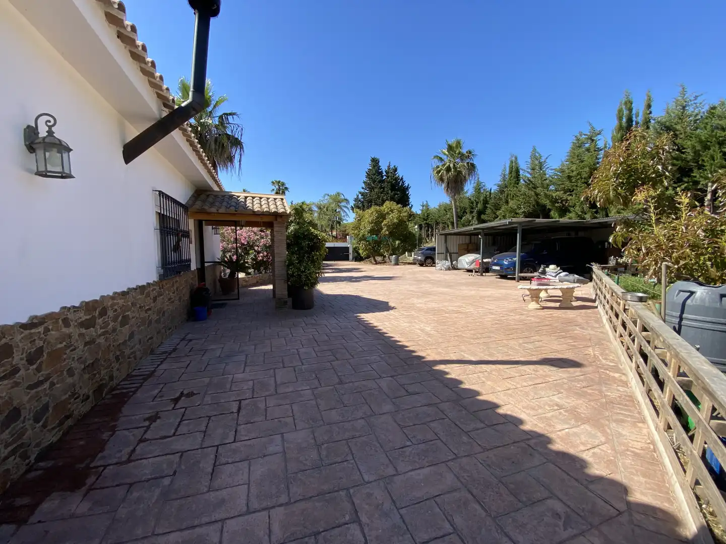 Exterior view of Country homes for sale in Estepona  with Air Conditioner, Private garden and Terrace