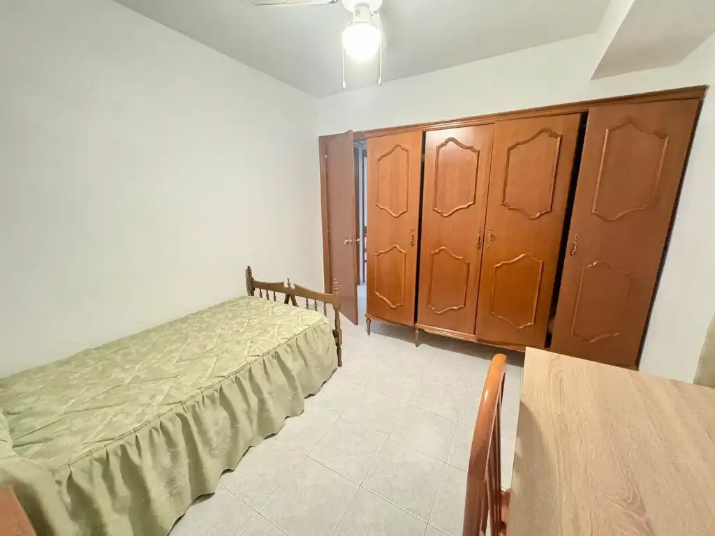 Bedroom of Flat for rent in Córdoba  with Balcony