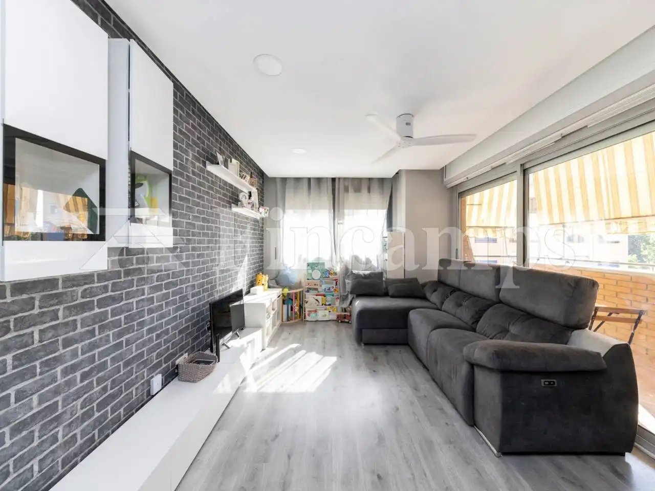 Sala de estar de Apartamento en venta en Sabadell con Aire acondicionado, Calefacción y Balcón