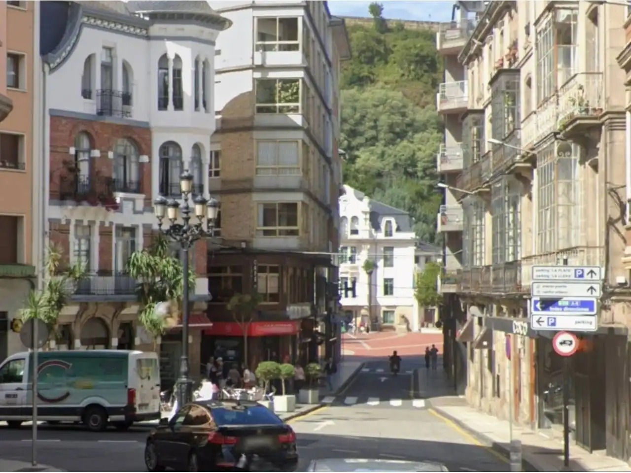Vista exterior de Pis en venda en Valdés - Luarca amb Calefacció, Parquet i Moblat