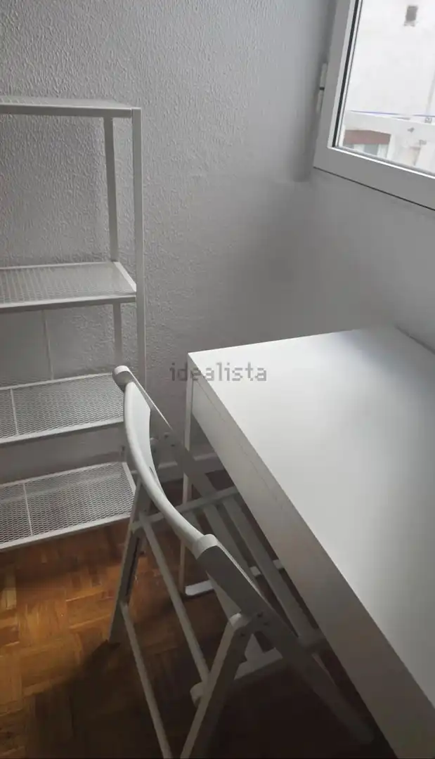 Habitación de Piso de alquiler en Madrid con Calefacción, Amueblado y Balcón