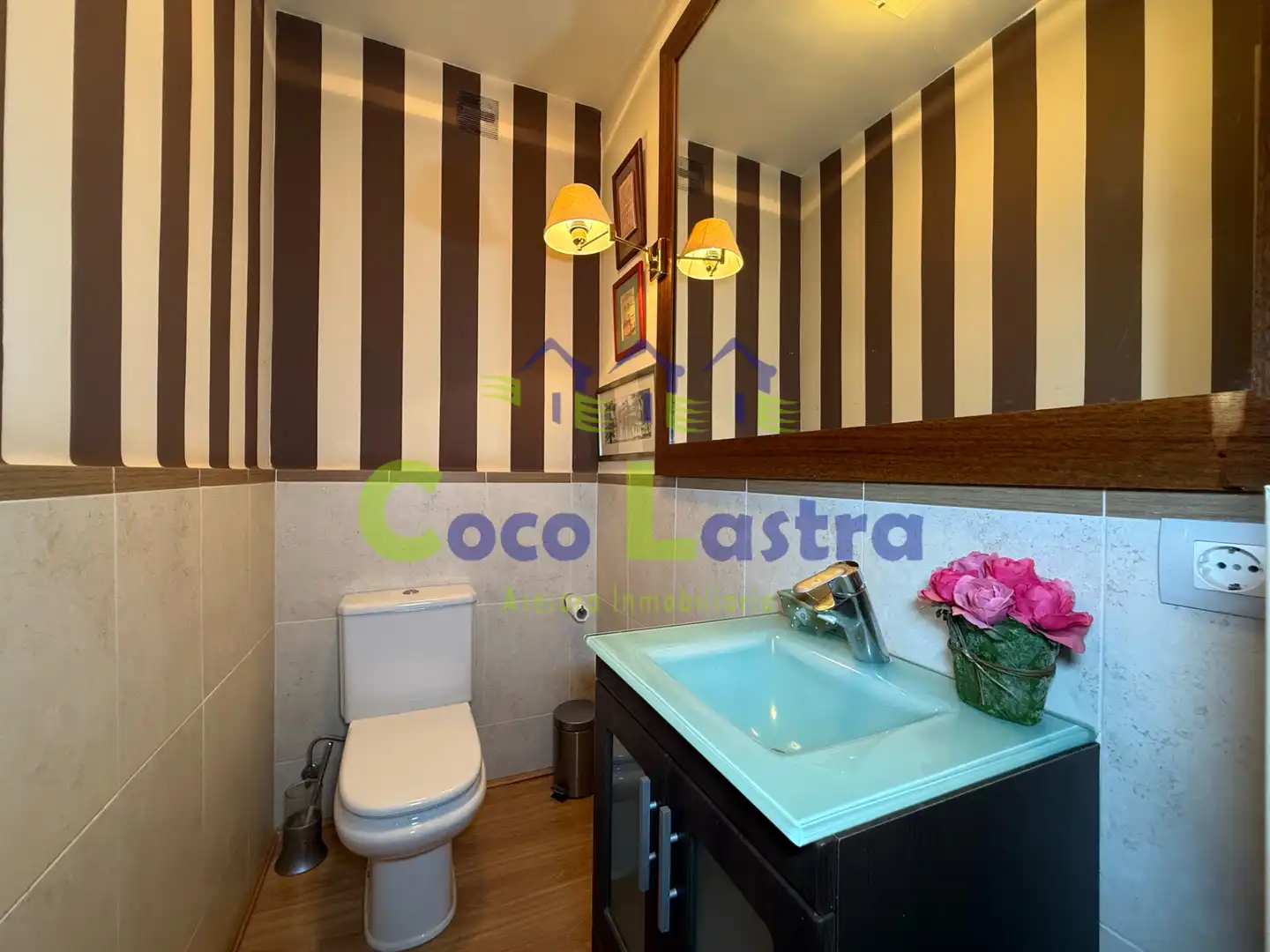 Bathroom of Houses for sale in Monterrubio de Armuña  with Air Conditioner, Heating and Private garden