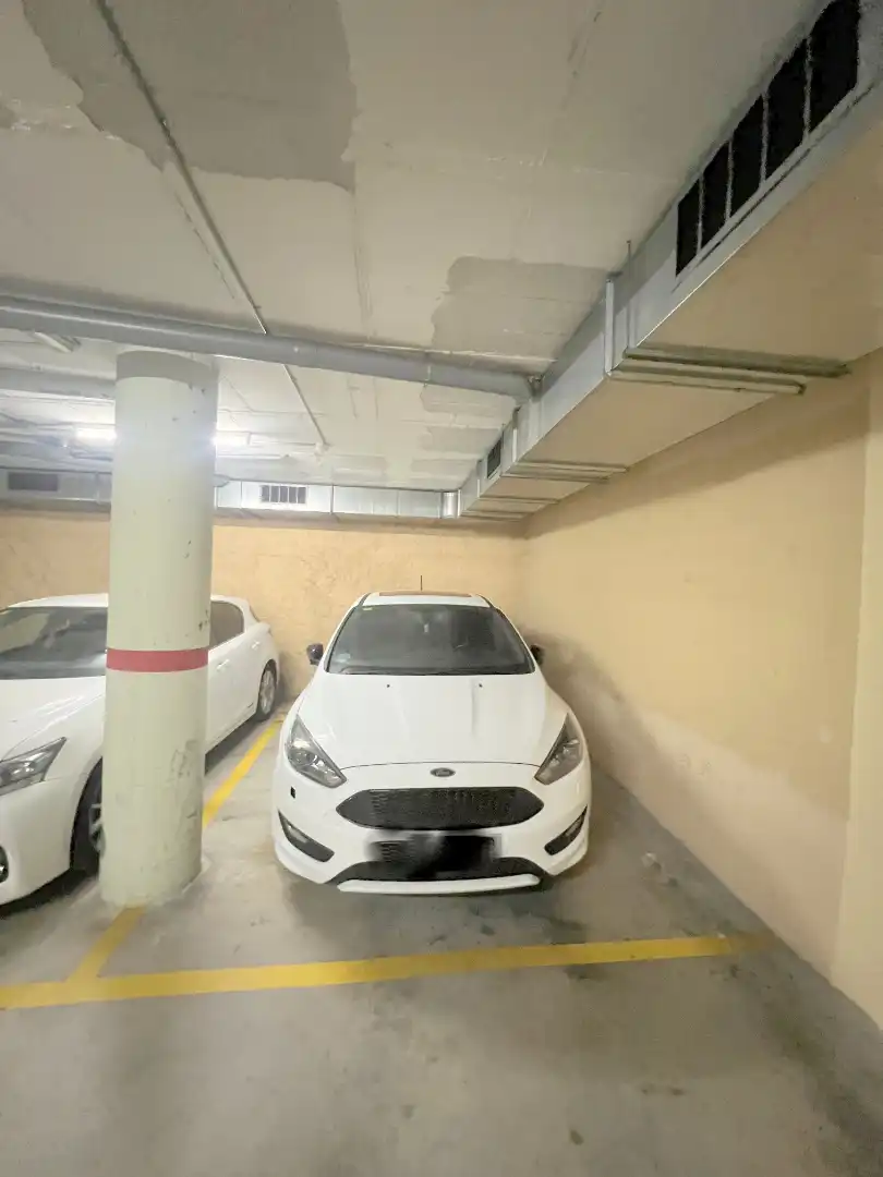 Parking de Piso de alquiler en Mataró con Aire acondicionado, Calefacción y Parquet