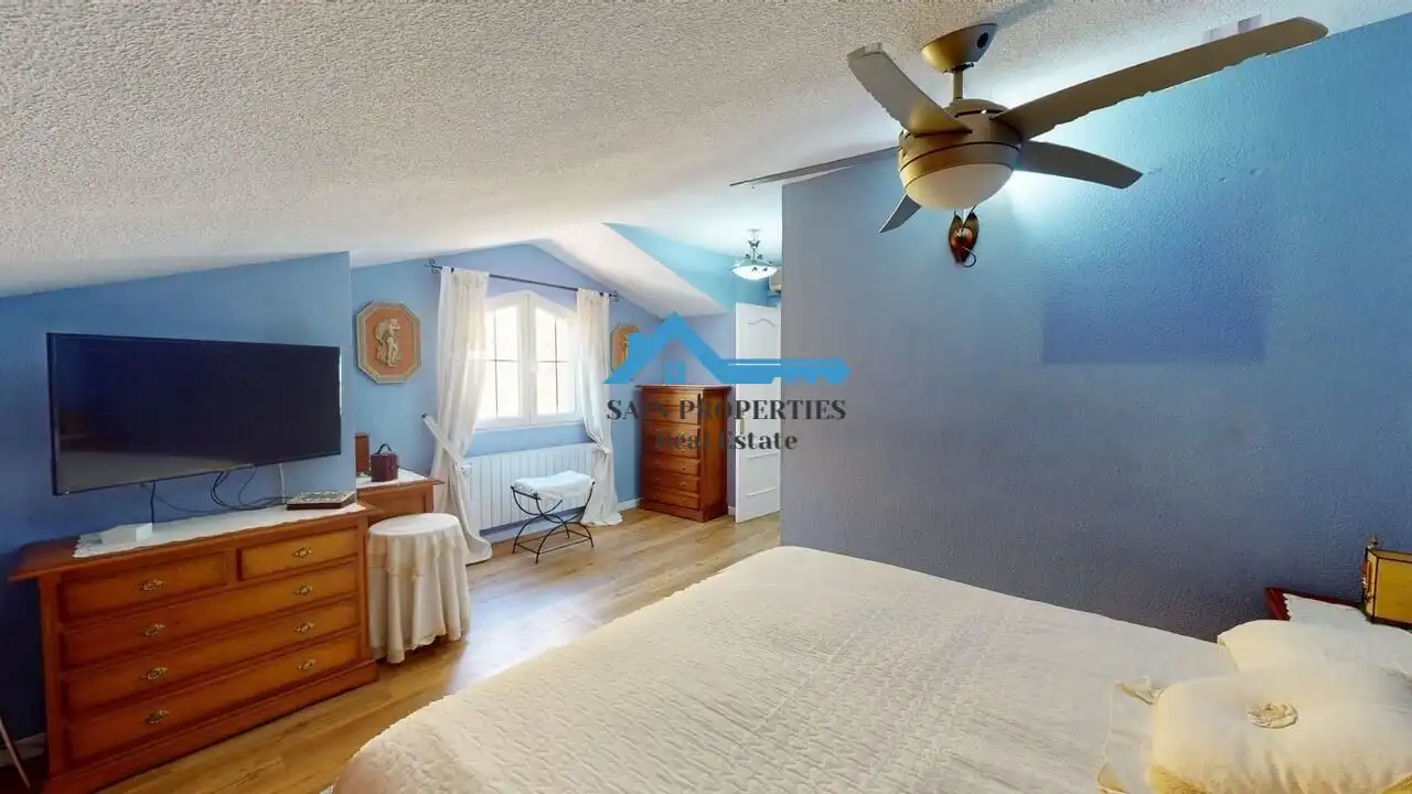 Casa aparellada amb terrassa en venda a Varadero, imagen 19