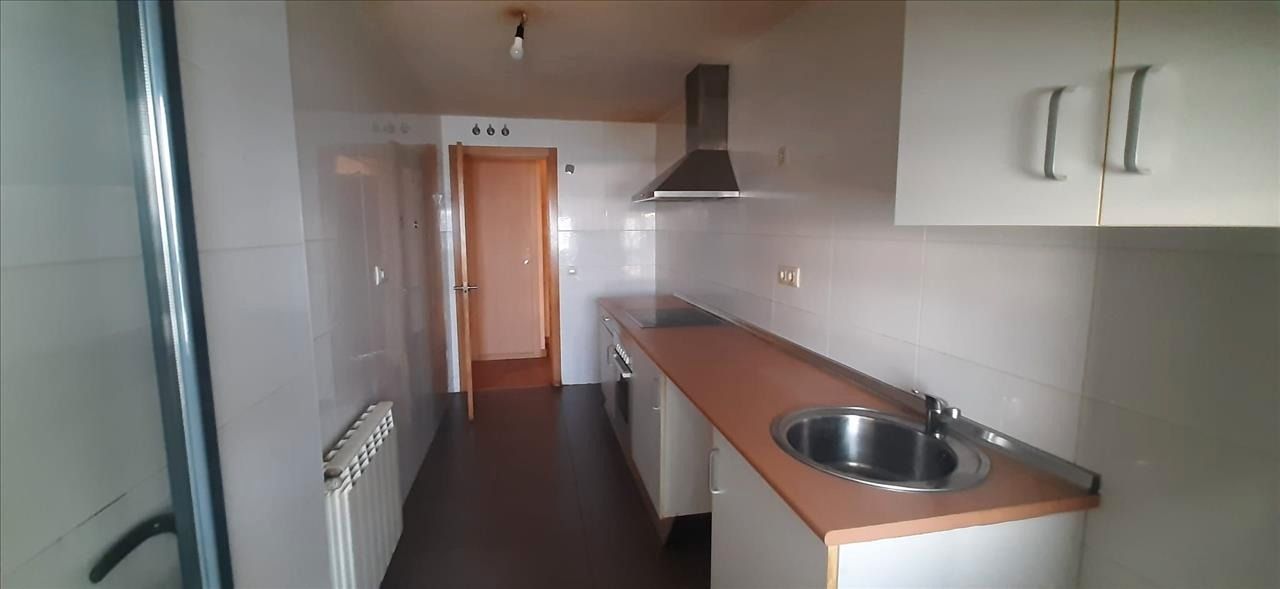 Kitchen of Duplex for sale in El Viso de San Juan  with Terrace and Storage room